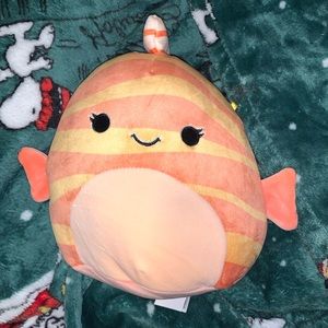 Luciennne the lionfish squishmallow NWT